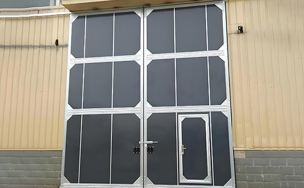 厂房原州工业门选择与维护全解析：提升效率与安全的关键要素